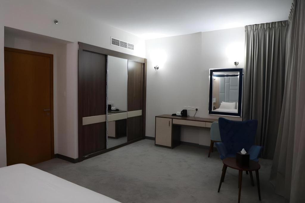 Alazmi Hotel Dubai