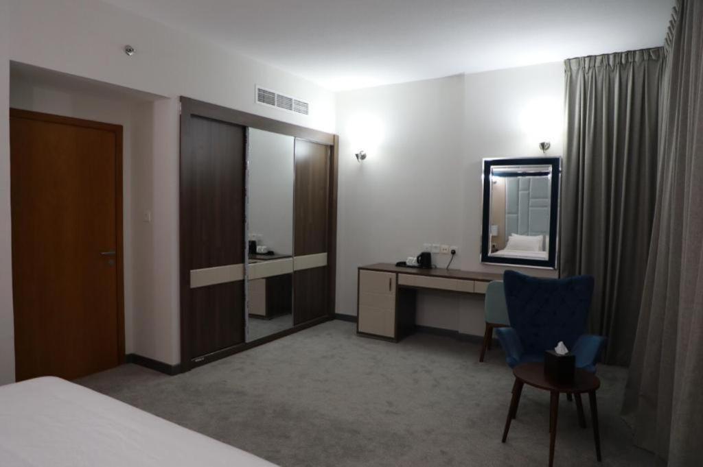 Hotel Alazmi Dubai