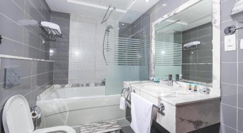 Alazmi 3* Dubai